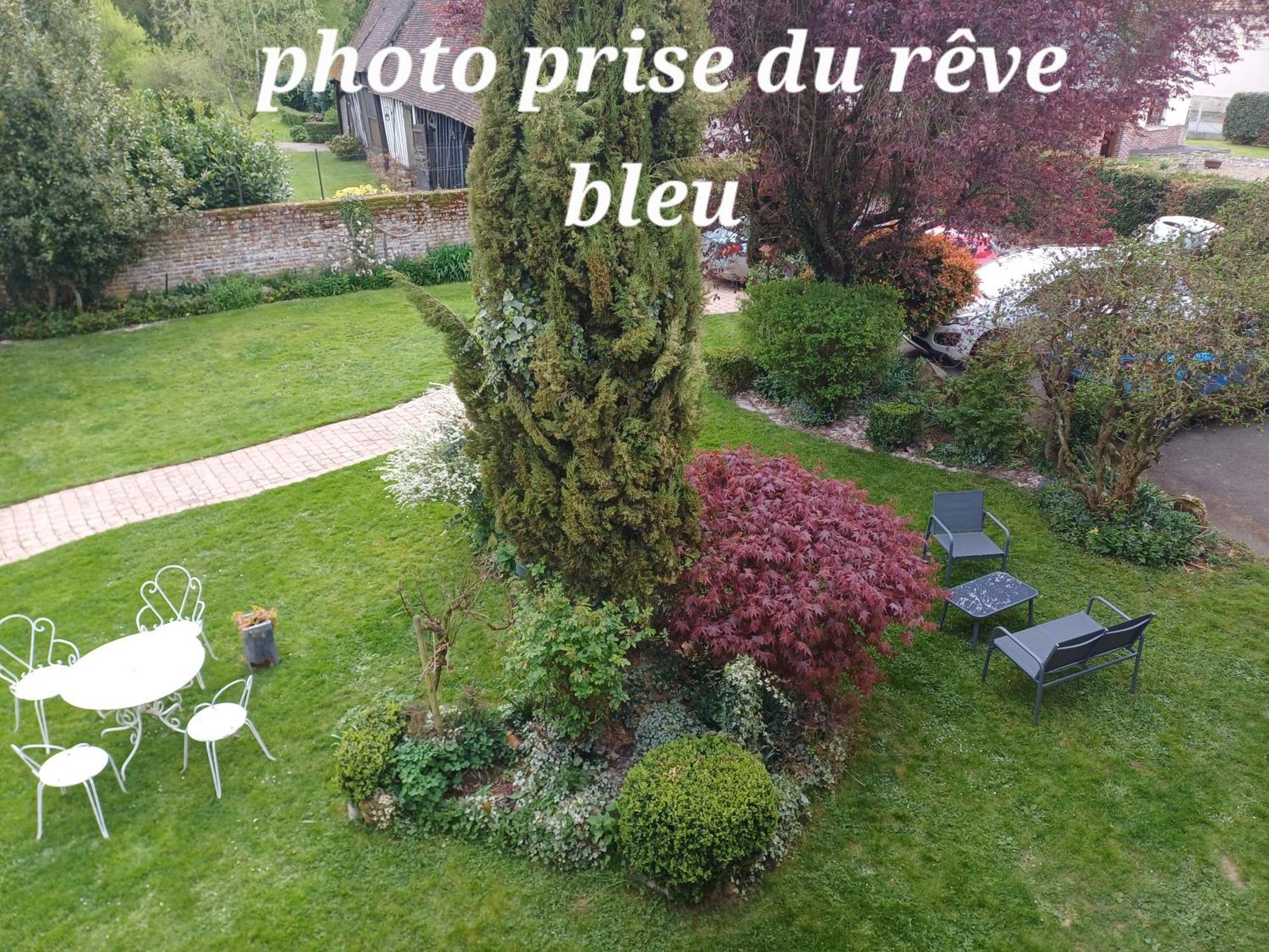 Les Gites De L'Herperie Blicourt Exterior foto